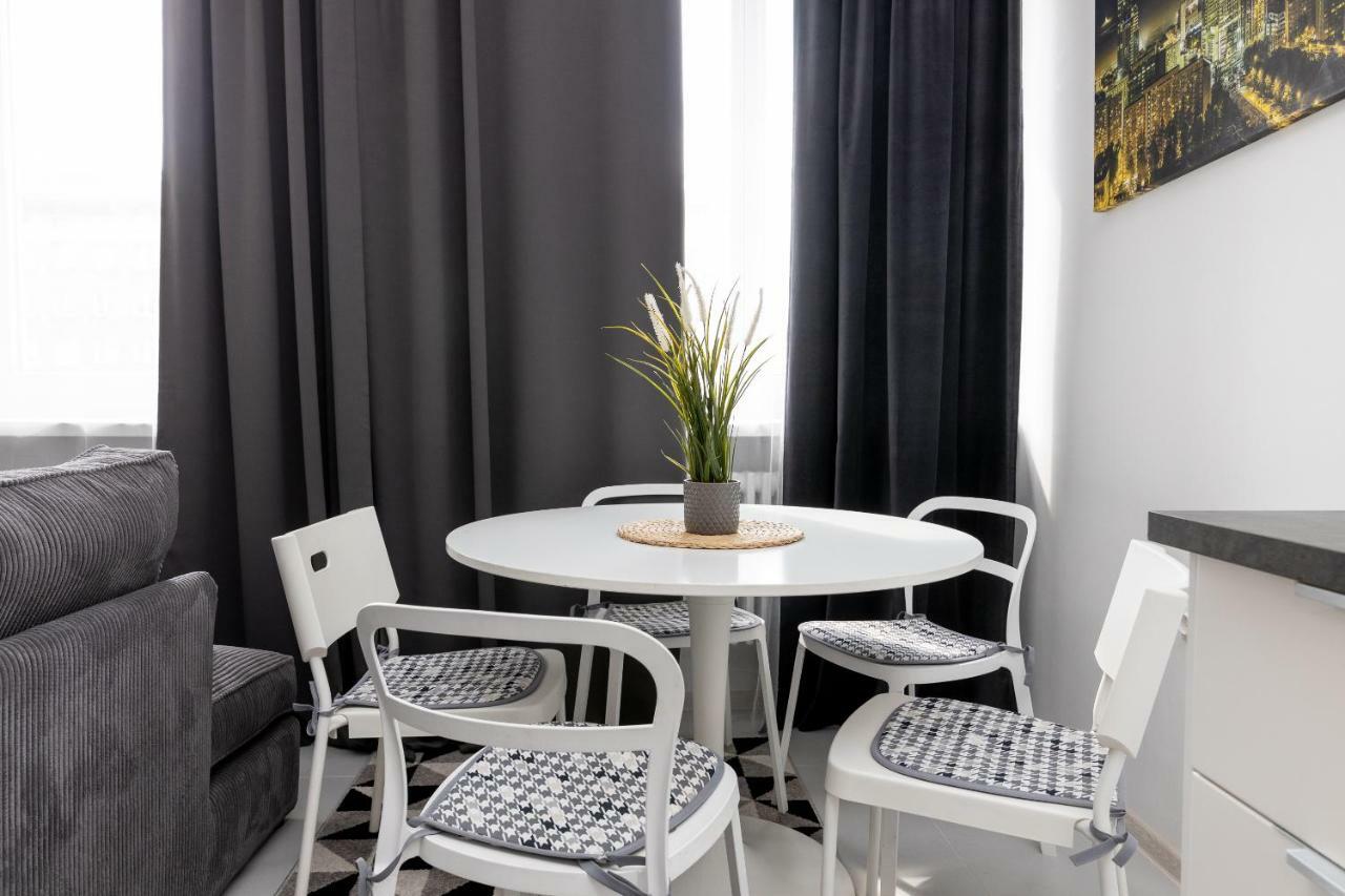 City Centre Apartment Varsovie Extérieur photo
